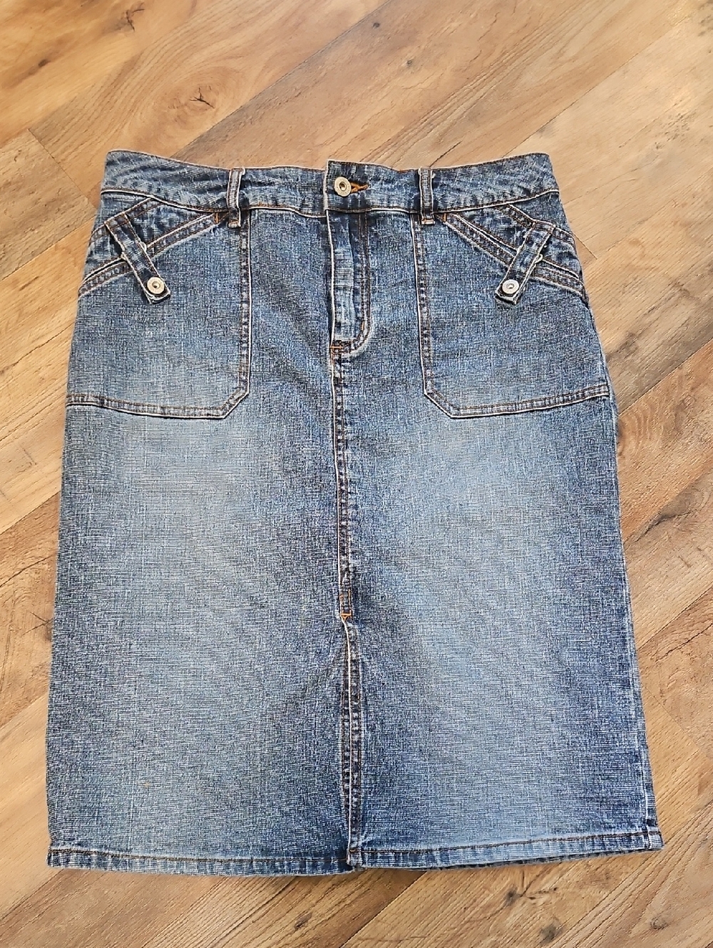 👗Carolina Blues Classic Blue Denim Skirt